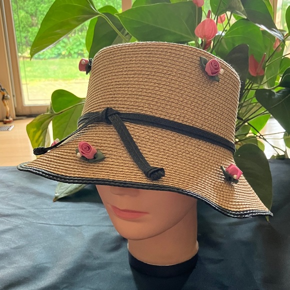 Accessories - Straw Bucket Hat with Pink Rose Accents